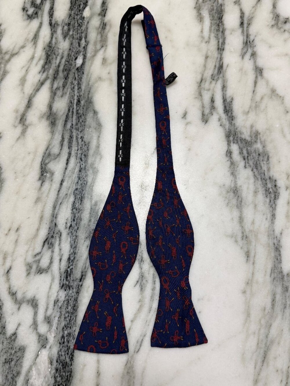 Authentic HERMÈS Paris Silk Self-Tie Bow Tie